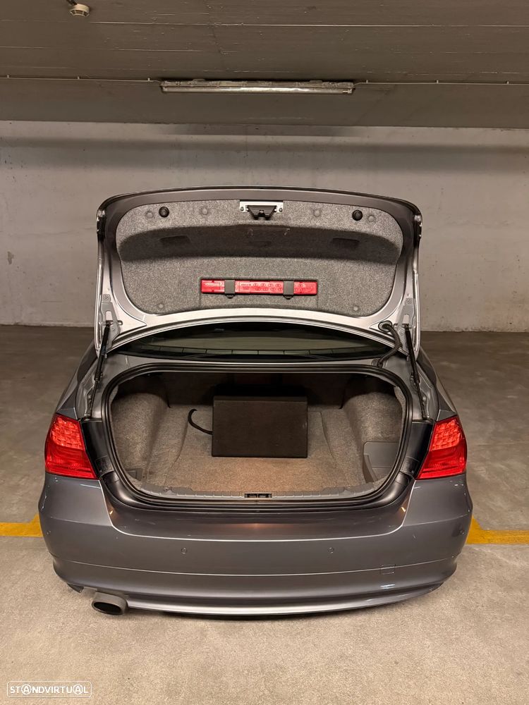 BMW 318 d - 6