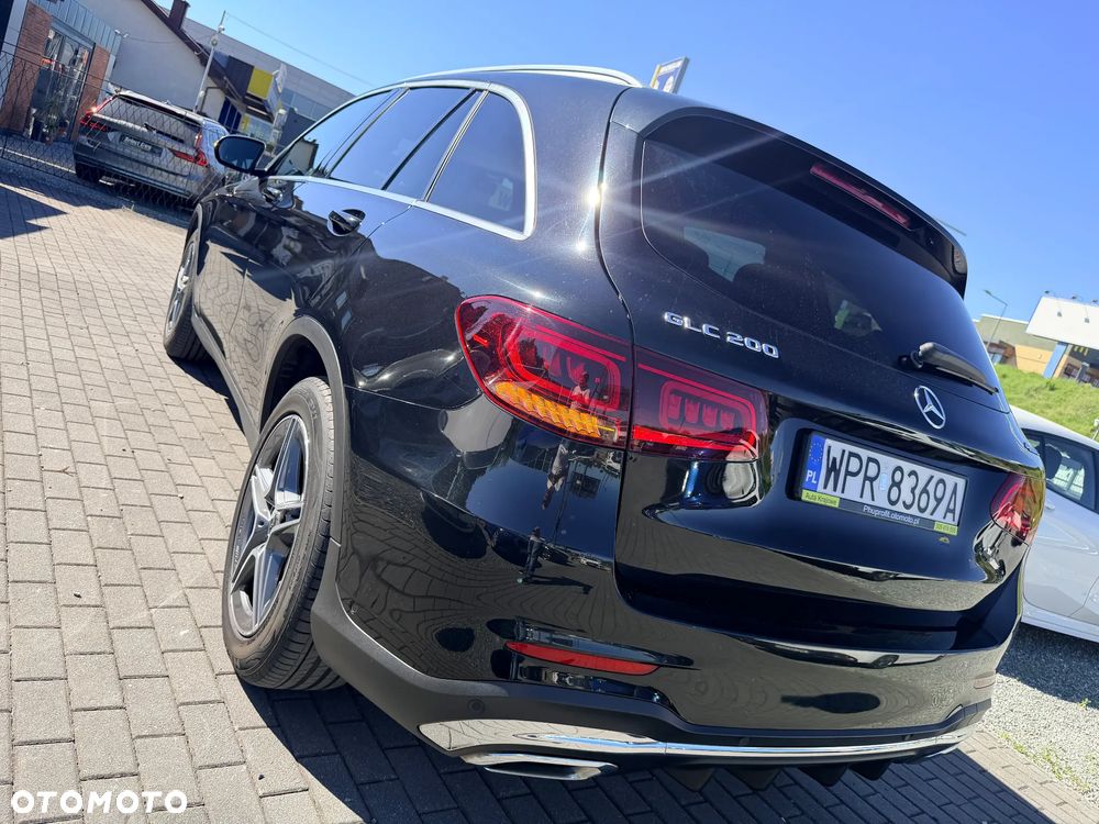 Mercedes-Benz GLC 200 4Matic 9G-TRONIC AMG Line - 13
