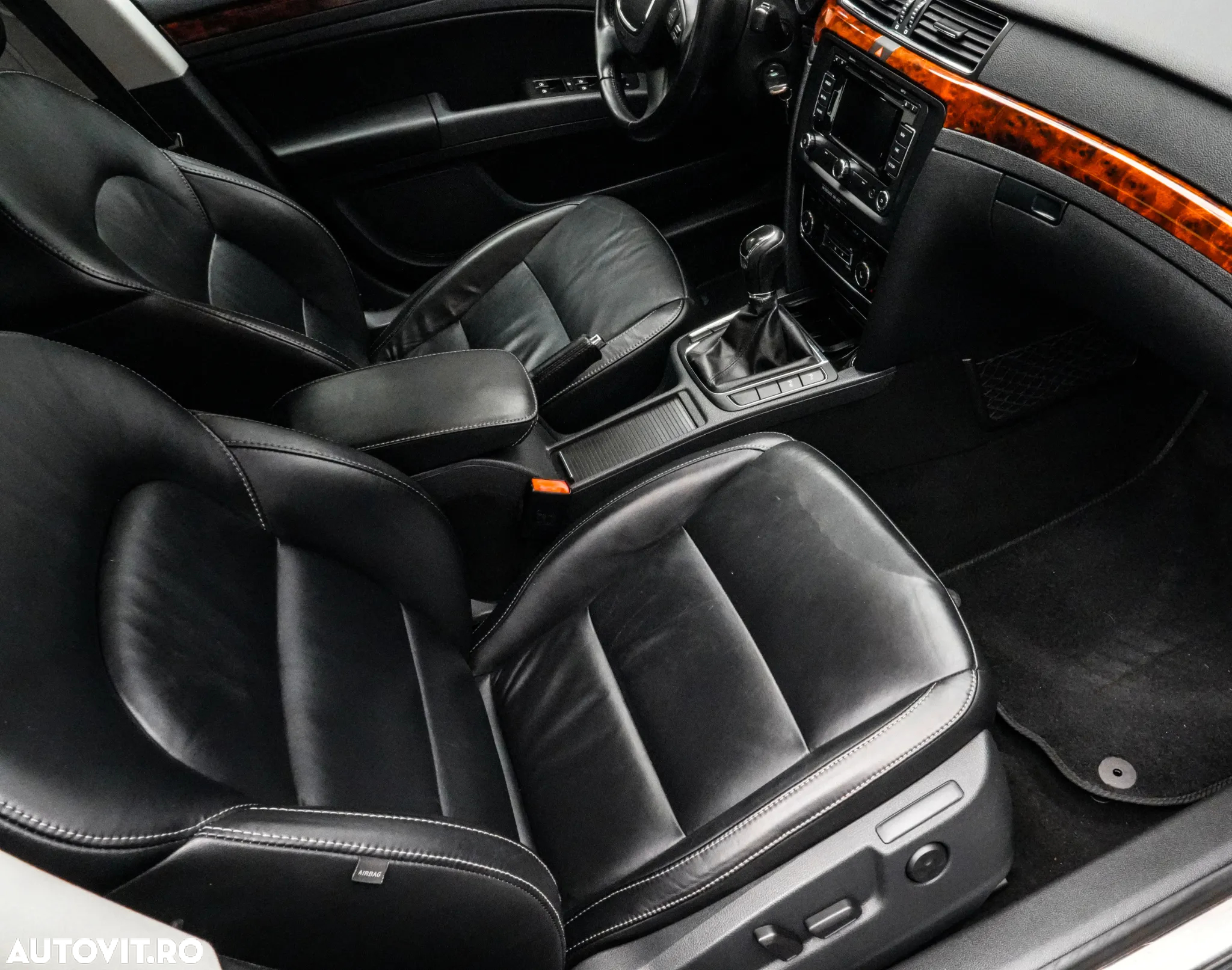 Skoda Superb Combi 1.6 TDI Elegance - 12