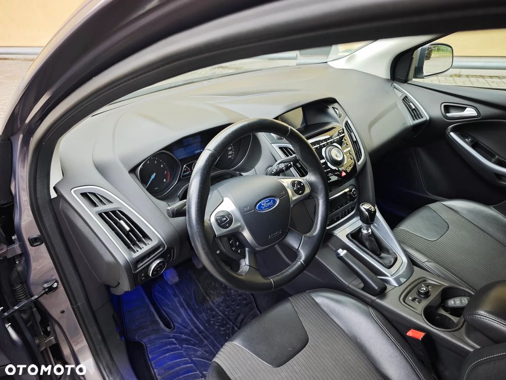 Ford Focus 1.6 EcoBoost Start-Stopp-System Titanium - 24