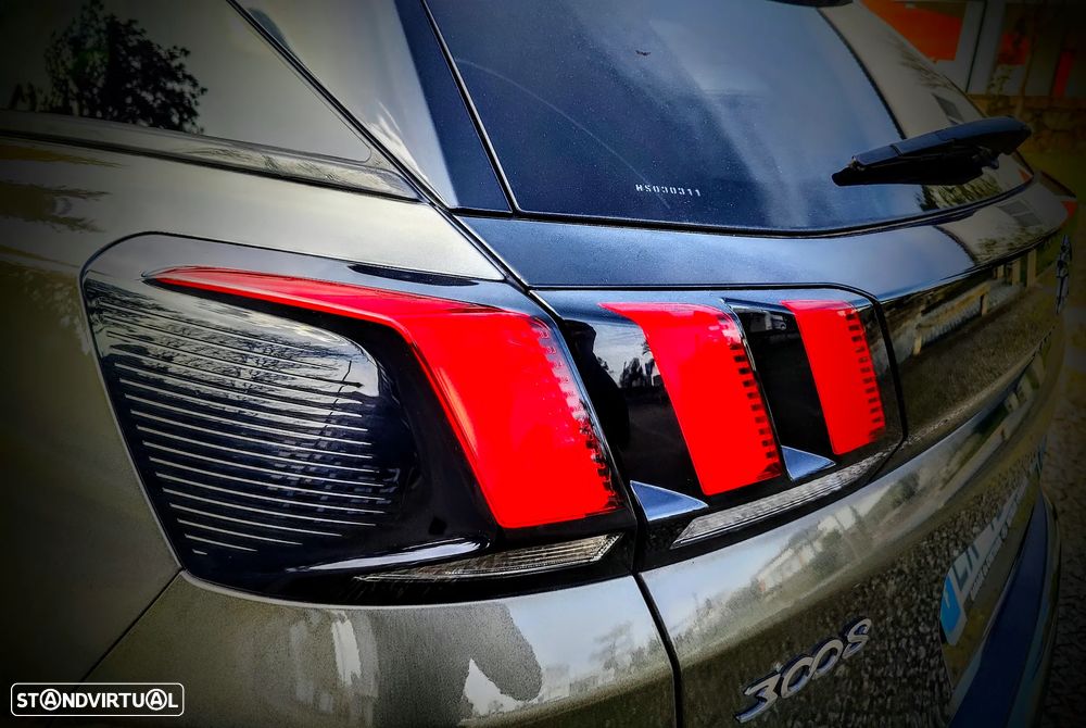 Peugeot 3008 PureTech 130 Stop & Start GPF Allure Pack - 18
