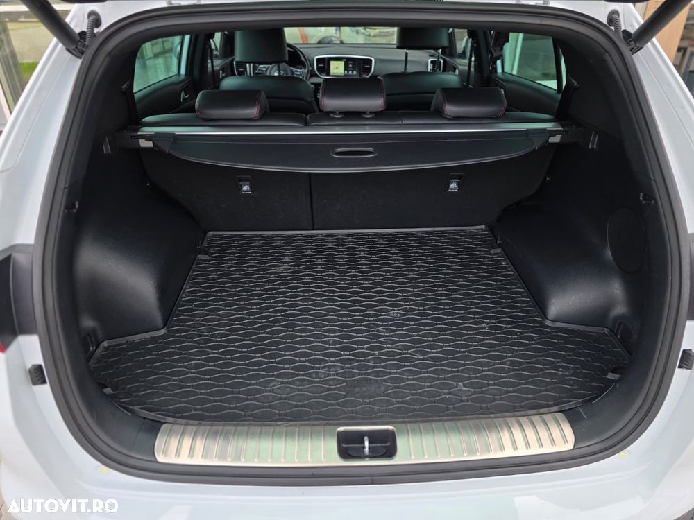 Kia Sportage 2.0 CRDI AWD Eco-Dynamics+ (48V M-H) Aut. GT LINE - 8