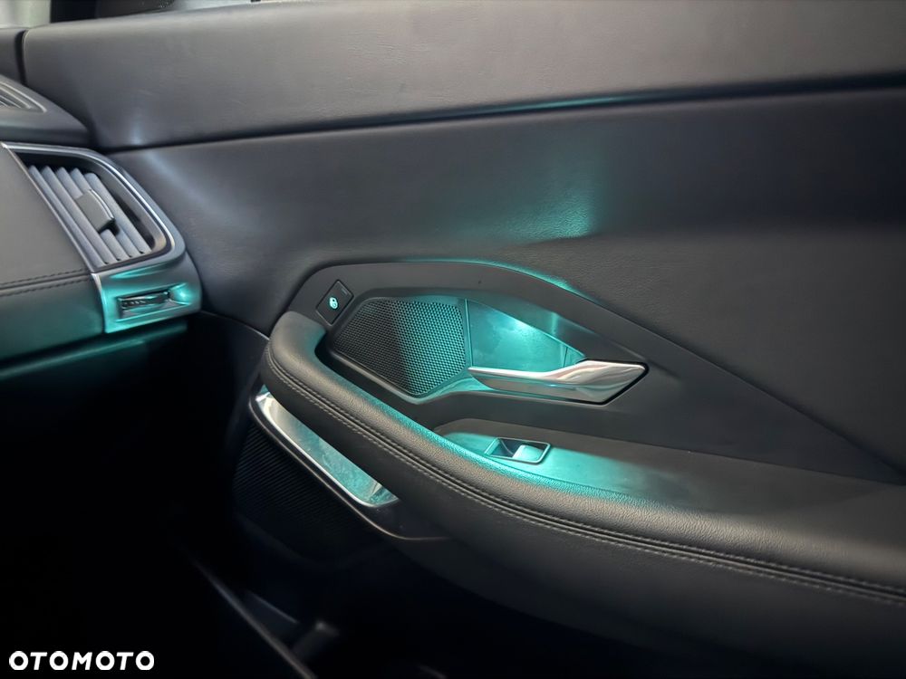 Jaguar E-Pace - 27
