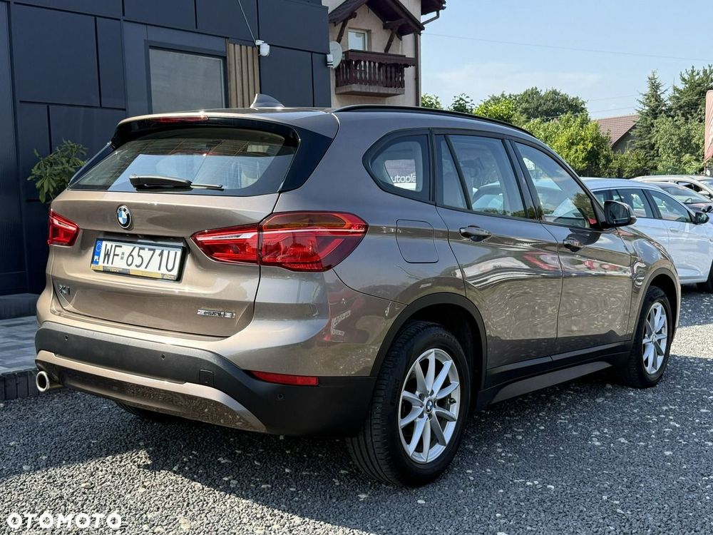BMW X1 sDrive18i GPF xLine - 7
