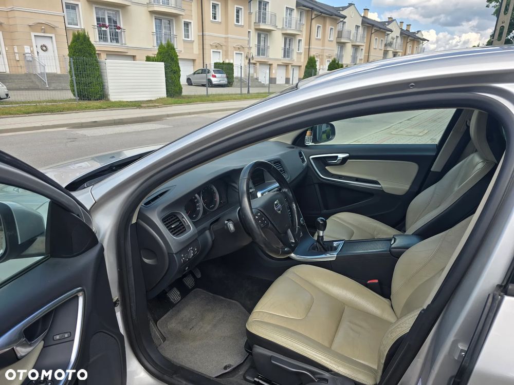 Volvo V60 - 8