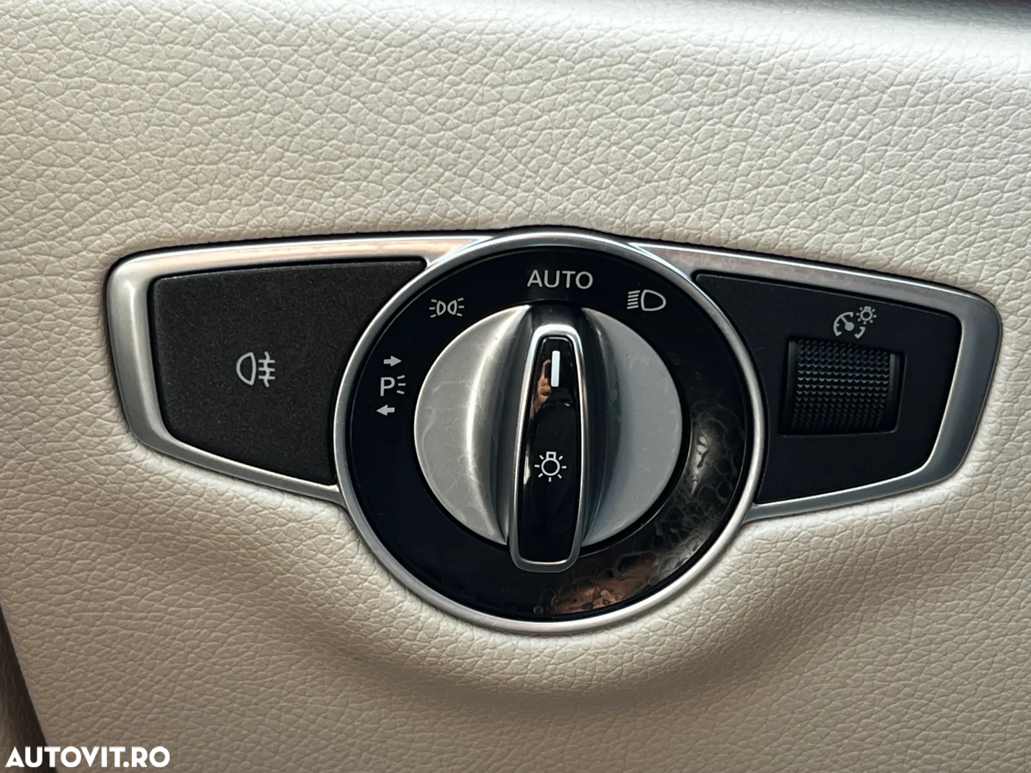 Mercedes-Benz E 300 9G-TRONIC Exclusive - 20
