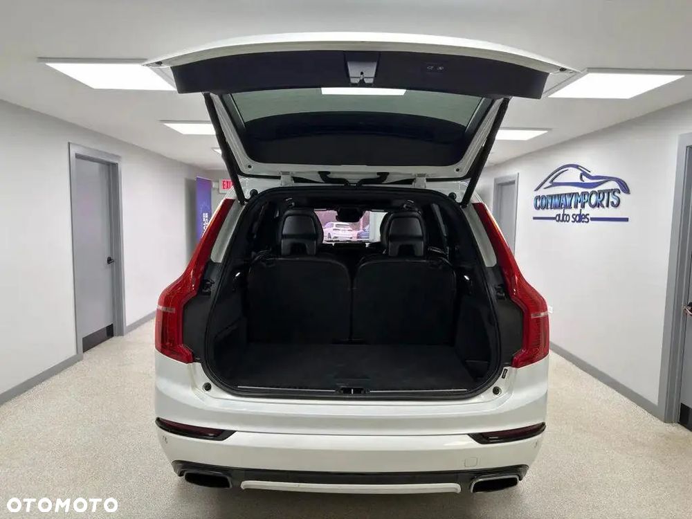 Volvo XC 90 - 18