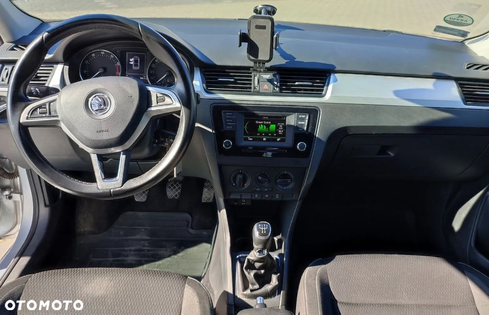 Skoda RAPID 1.2 TSI Edition - 6