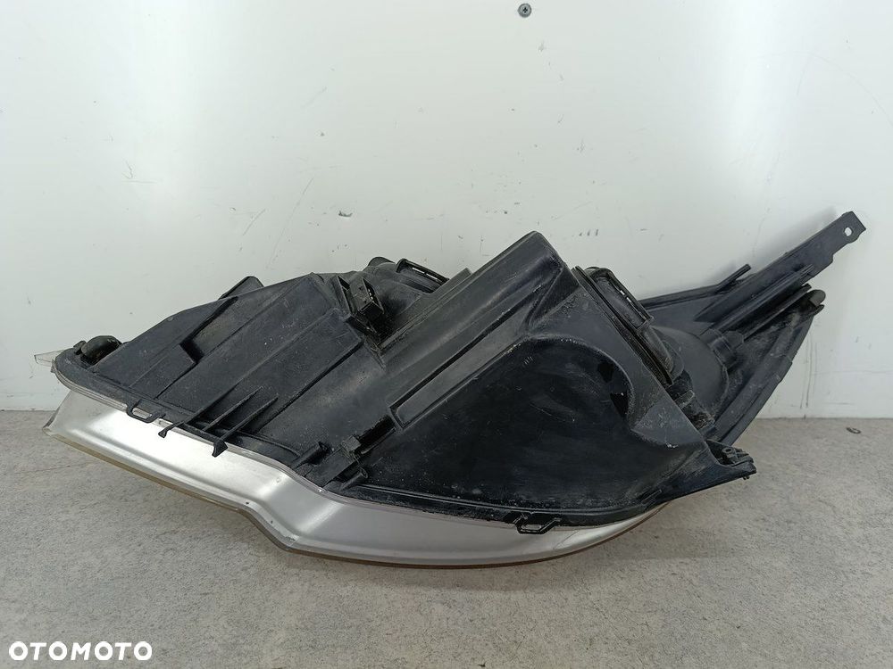 LAMPA PRZÓD PRAWA OPEL MERIVA B - 10
