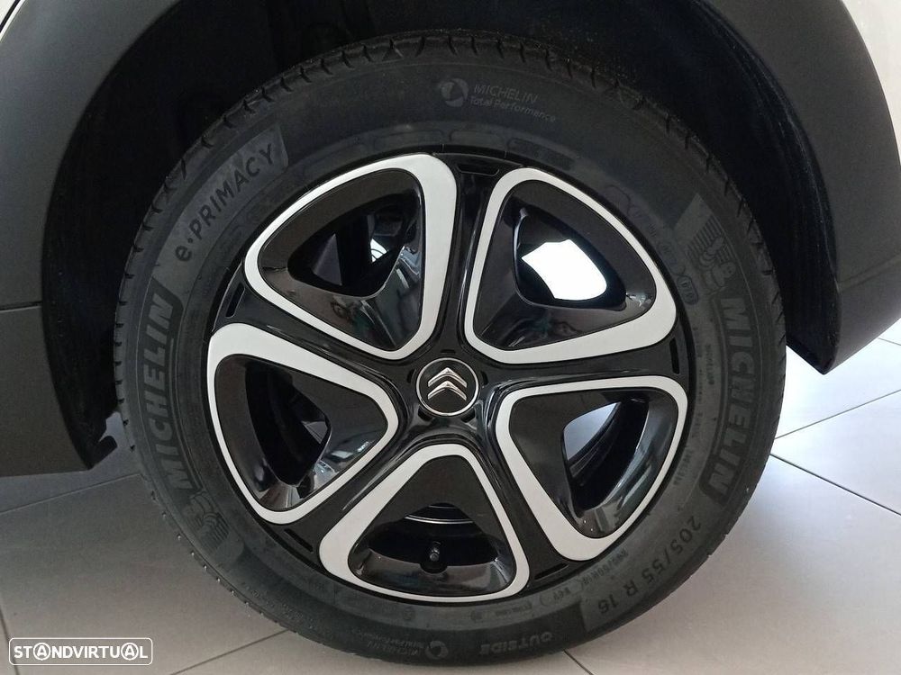 Citroën C3 1.2 PureTech Plus - 12