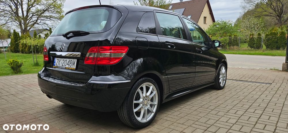 Mercedes-Benz Klasa B 180 BlueEFFICIENCY EU5 - 9