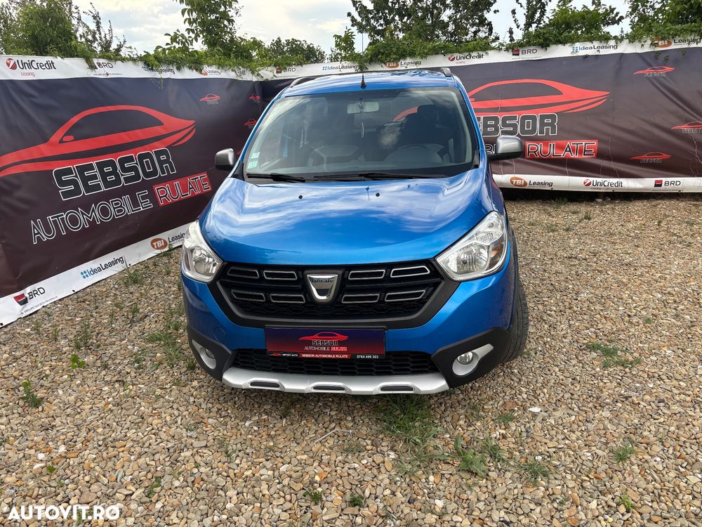 Dacia Lodgy 1.5 Blue dCi Stepway - 1