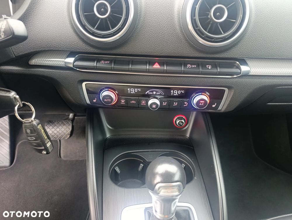 Audi A3 Sportback 30 g-tron S tronic - 23