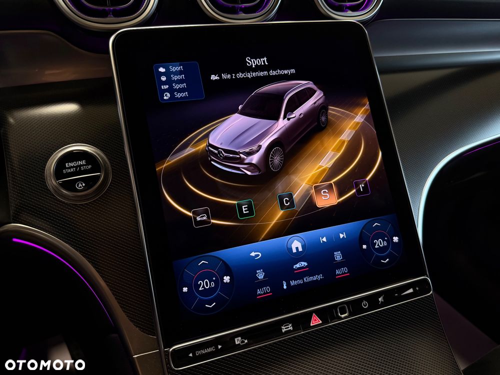 Mercedes-Benz GLC 300 4Matic 9G-TRONIC AMG Line - 20