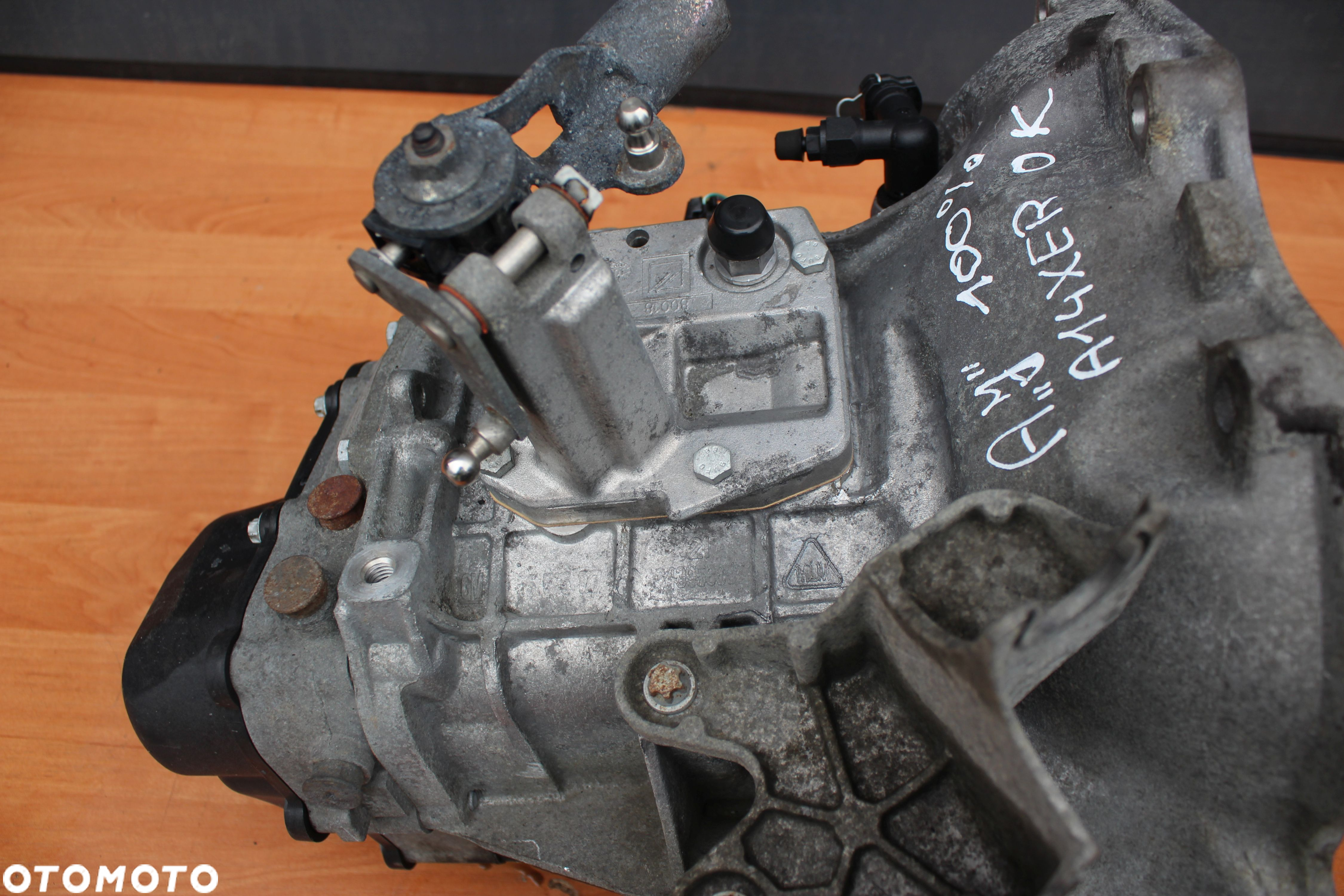 SKRZYNIA BIEGÓW OPEL ASTRA J MERIVA B 1.4 1.6 A14XER 16V F17 - 6