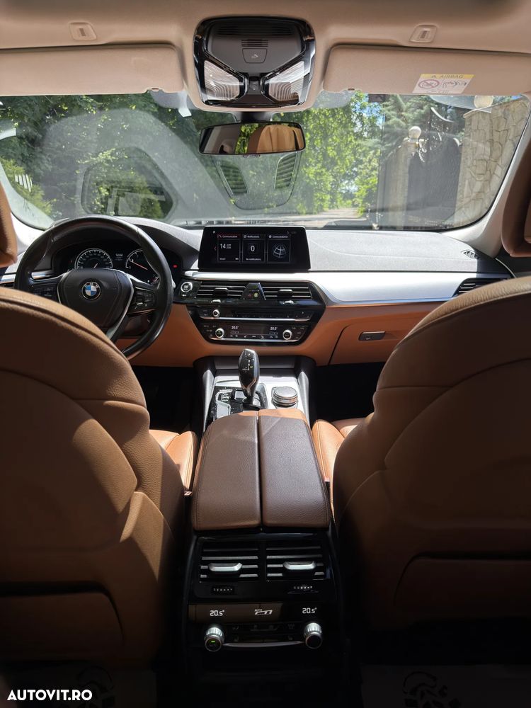 BMW Seria 5 530i xDrive AT - 4