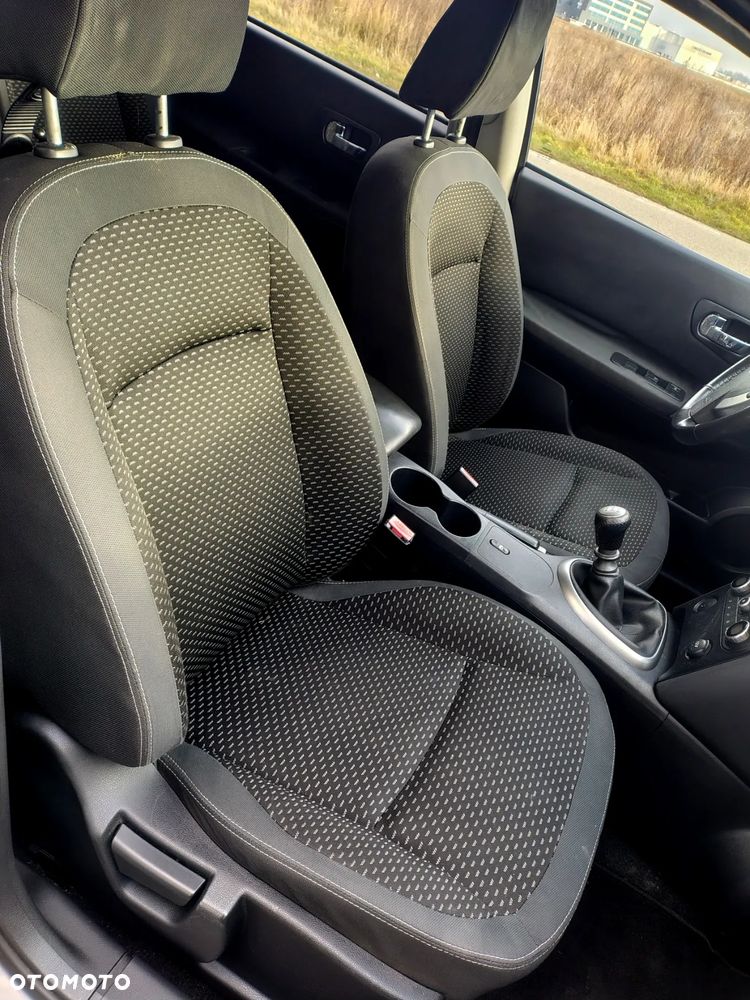 Nissan Qashqai+2 2.0 visia - 6