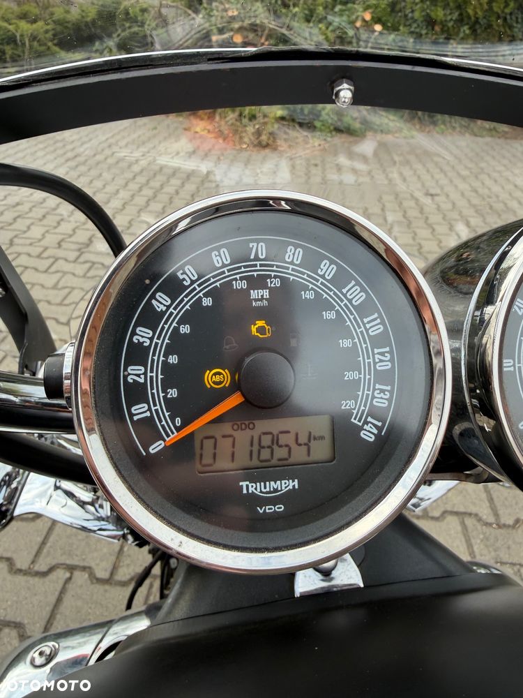 Triumph Rocket - 10