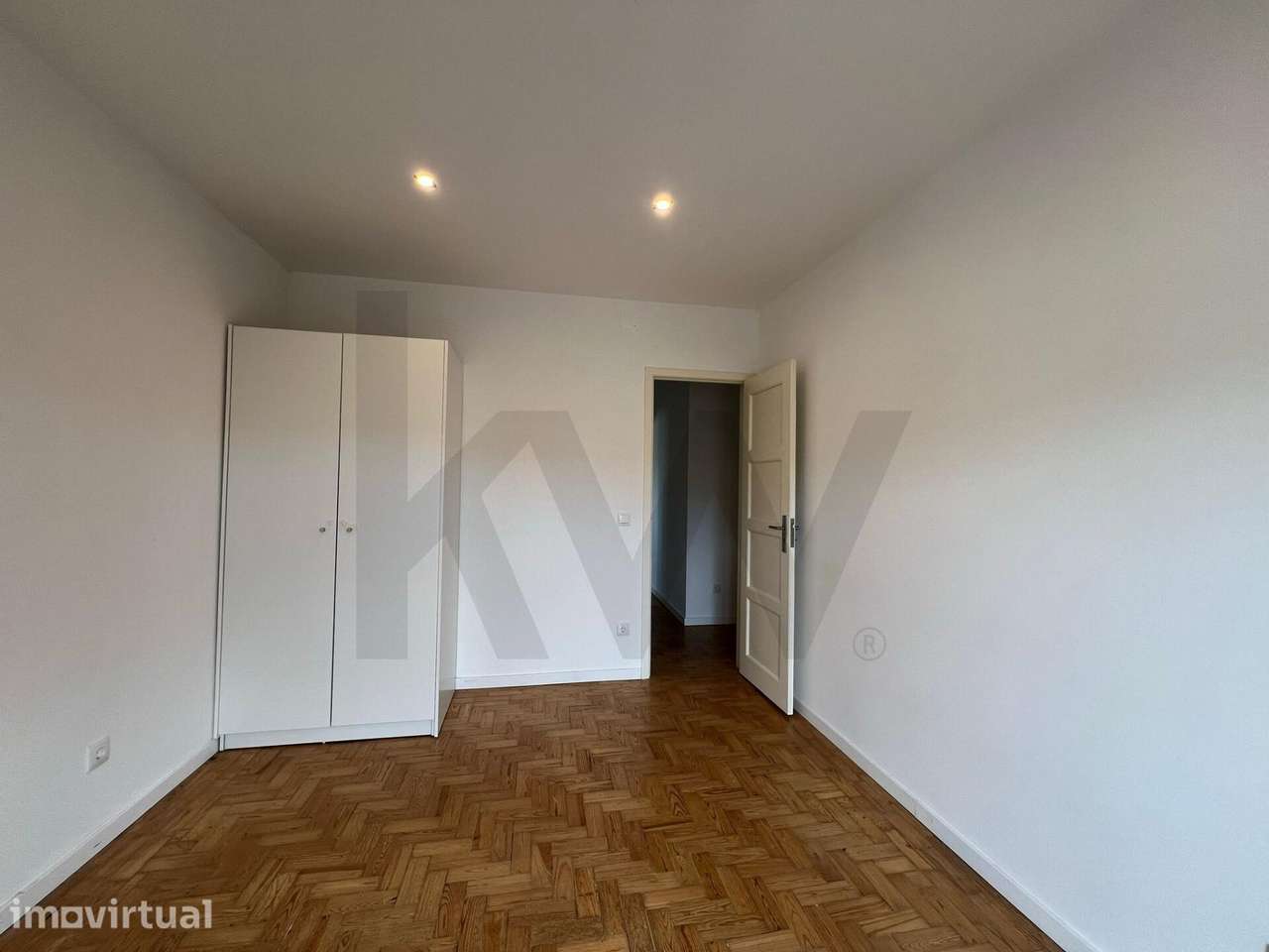 T3 totalmente renovado, localizado no centro de Santarém, na zona do C - Grande imagem: 4/16