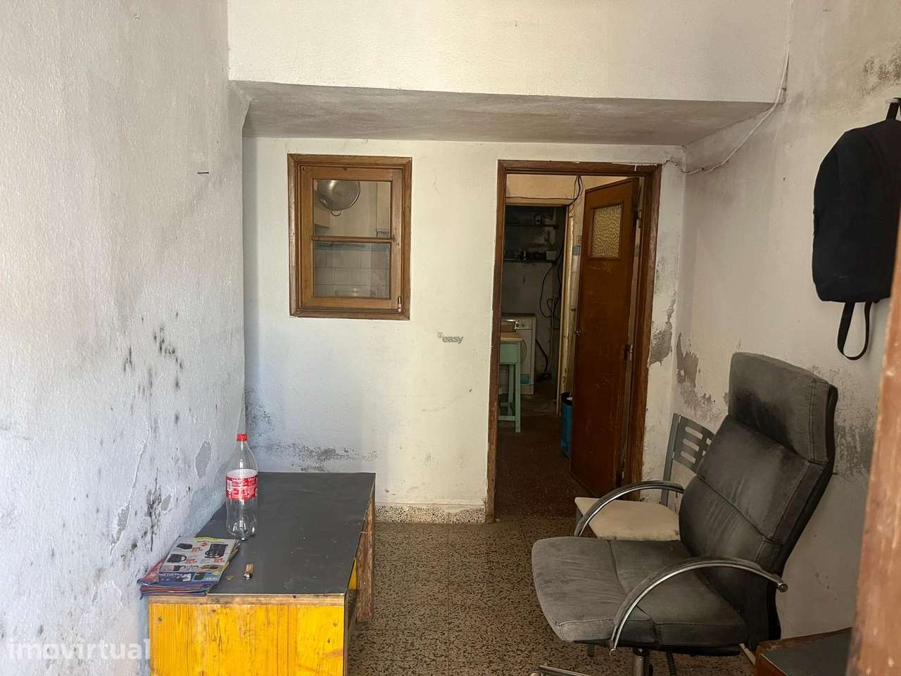 Moradia T2, R/C com Terraço e Saguão para Remodelar, Montemor-o-Novo - Grande imagem: 2/25