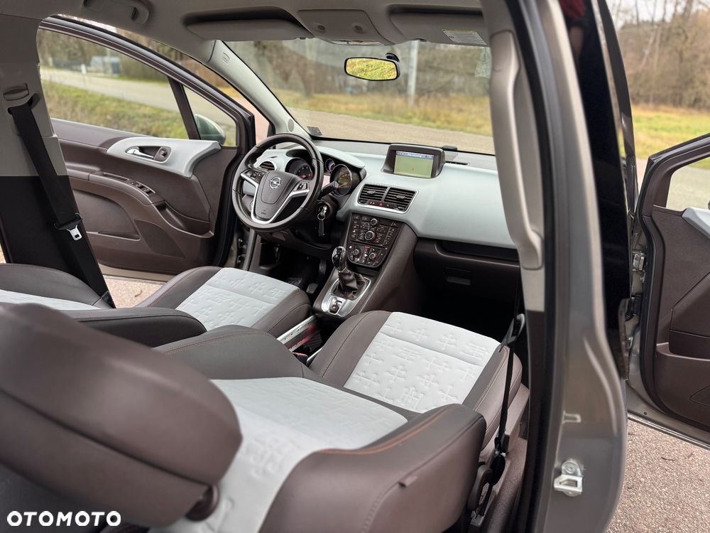Opel Meriva 1.4 T Cosmo - 30