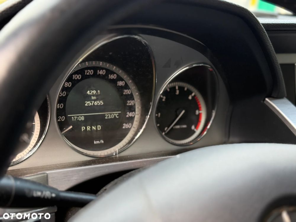 Mercedes-Benz GLK 350 CDI 4-Matic - 11