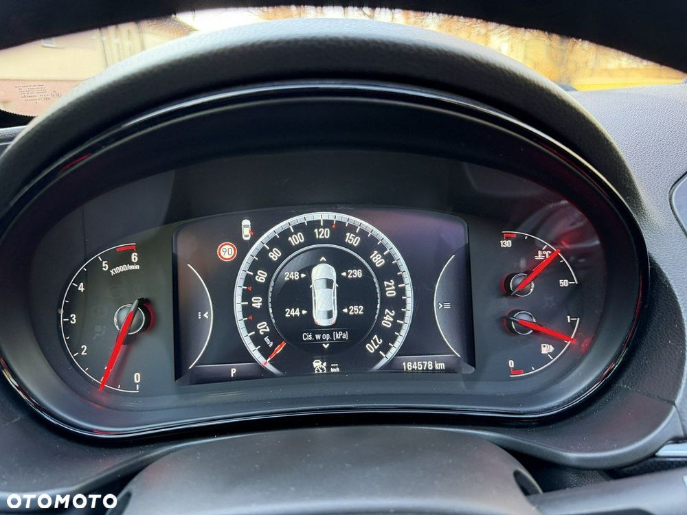 Opel Insignia - 40