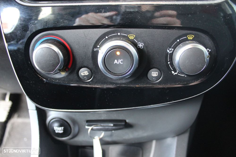 Renault Clio Sport Tourer 0.9 TCe Limited Edition - 12