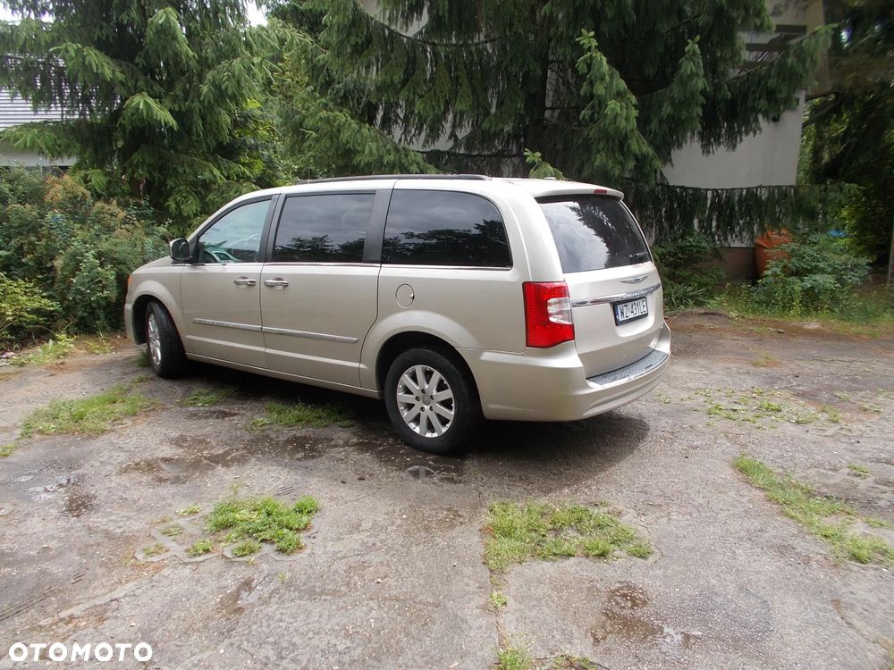 Chrysler Town & Country 3.6 Touring - 4