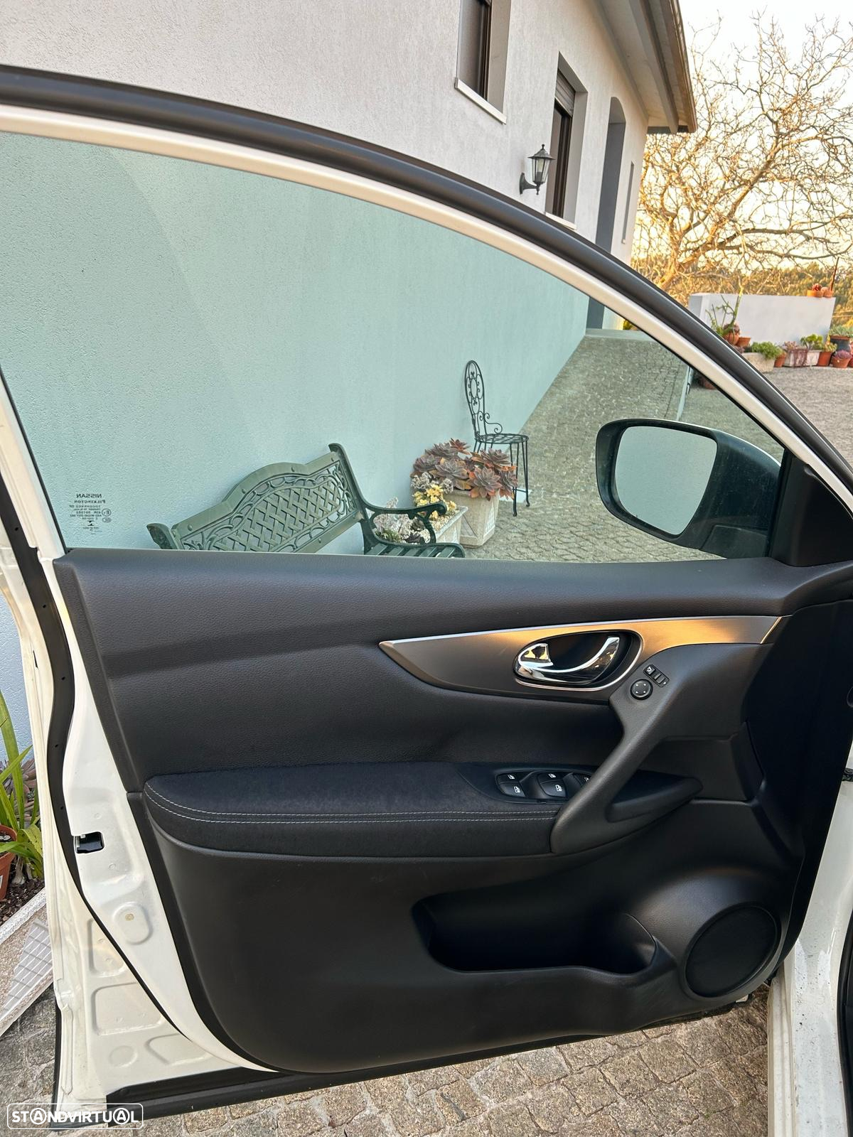 Nissan Qashqai 1.5 dCi N-Connecta Business - 13
