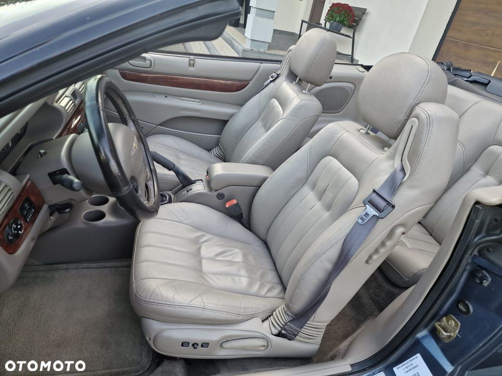Chrysler Sebring 2.0 LX - 8