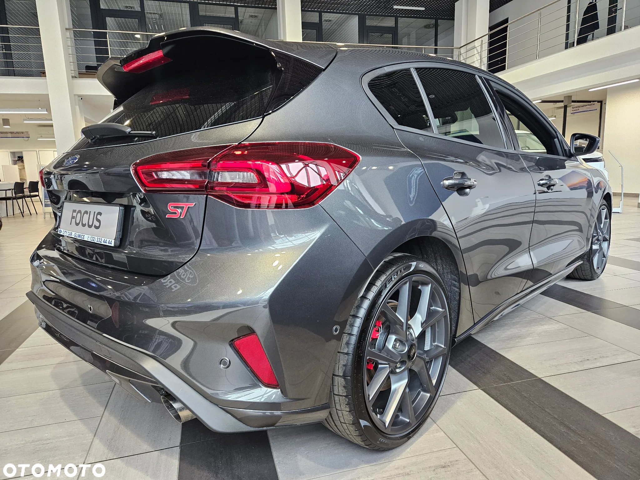 Ford Focus 2.3 EcoBoost ST X - 8