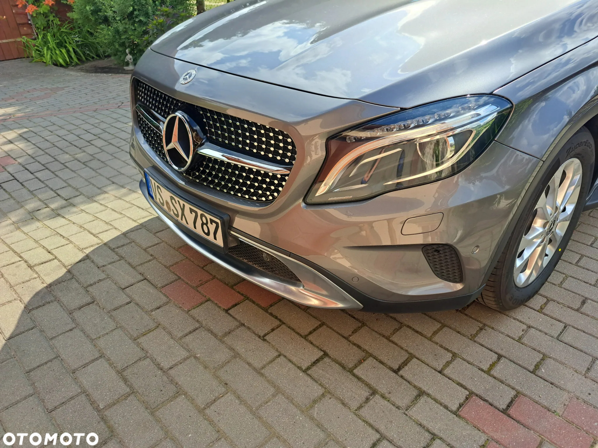 Mercedes-Benz GLA 180 UrbanStyle Edition - 9