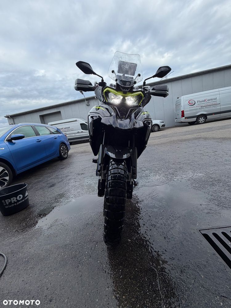 Benelli TRK 702X - 1