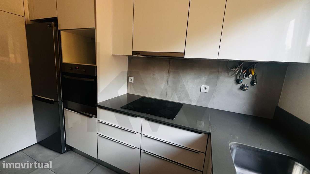 Apartamento T3 em Alvalade