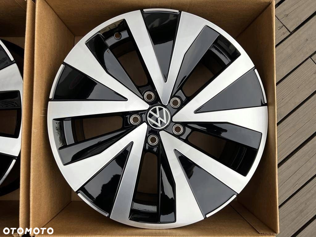 Oryginalne felgi 18cali VW Golf Jetta Caddy Touran Passat 5x112 - 4