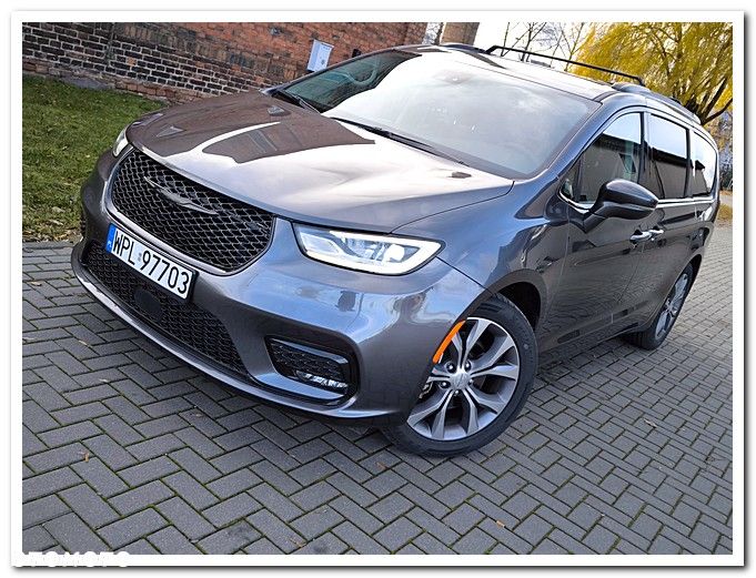 Chrysler Pacifica - 9