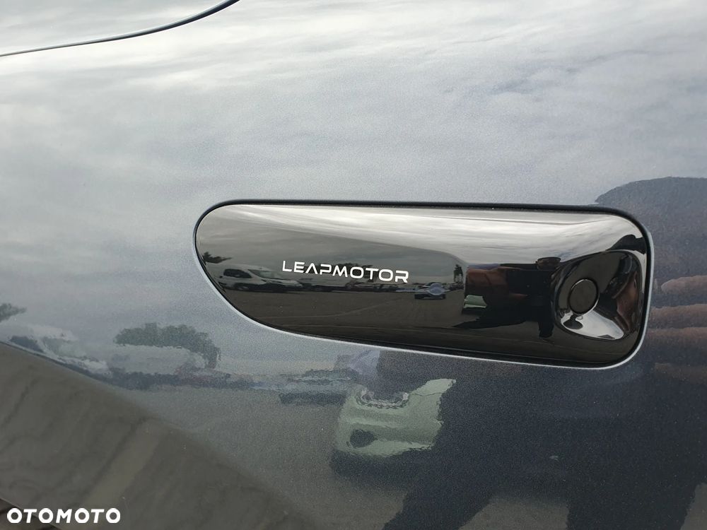 Leapmotor C10 - 13