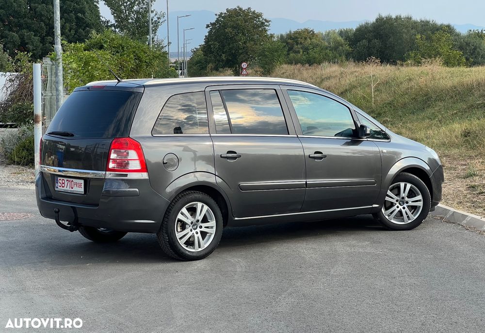 Opel Zafira 2009 photo 2
