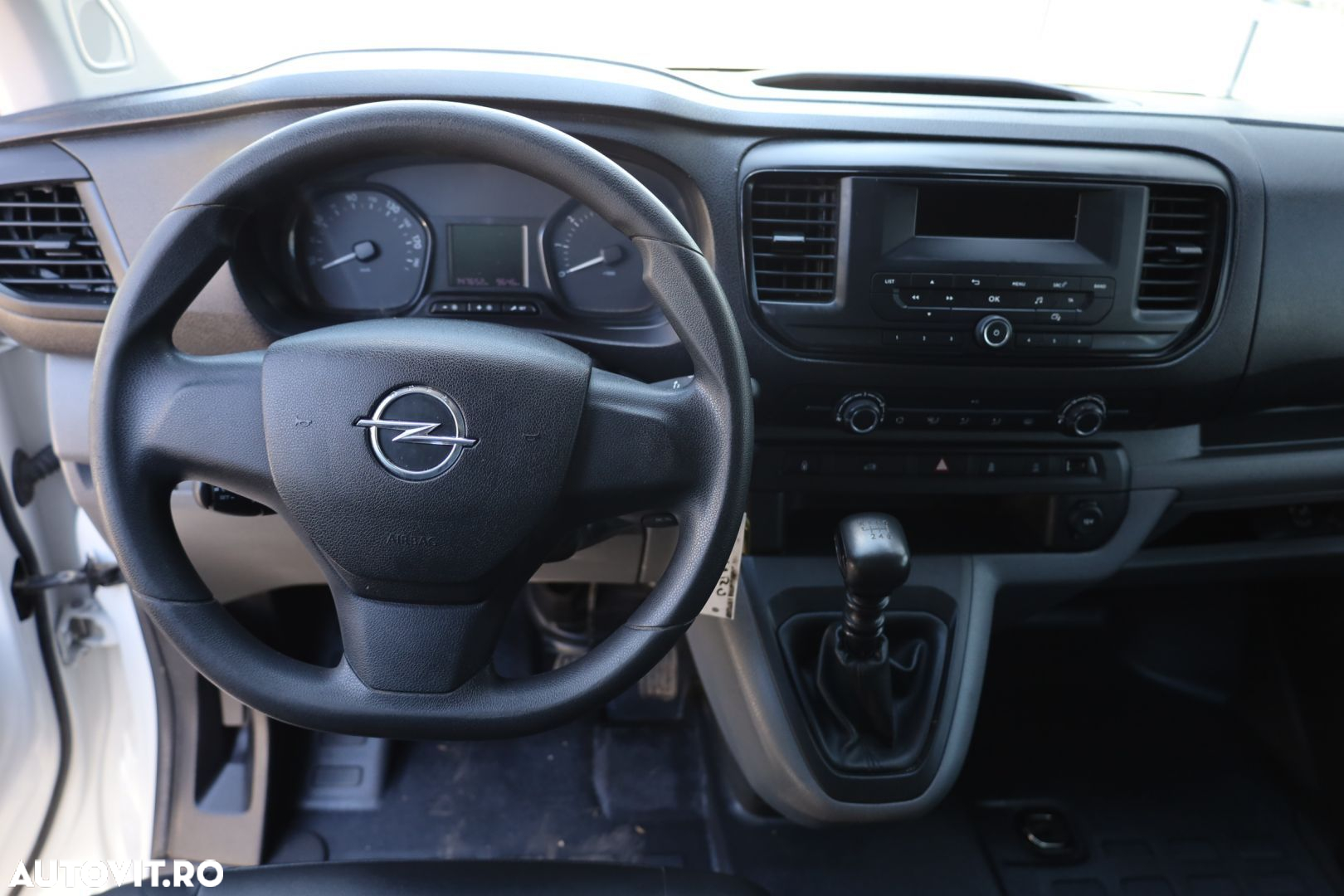 Opel Vivaro L3H1 - 15