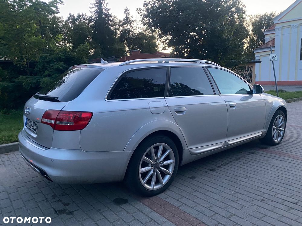 Audi A6 Allroad - 12