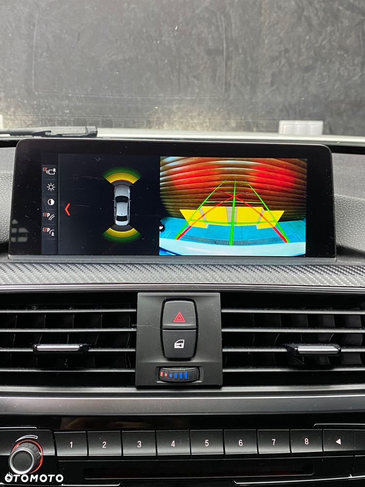 BMW Seria 3 330i xDrive Edition Luxury Line Purity - 19