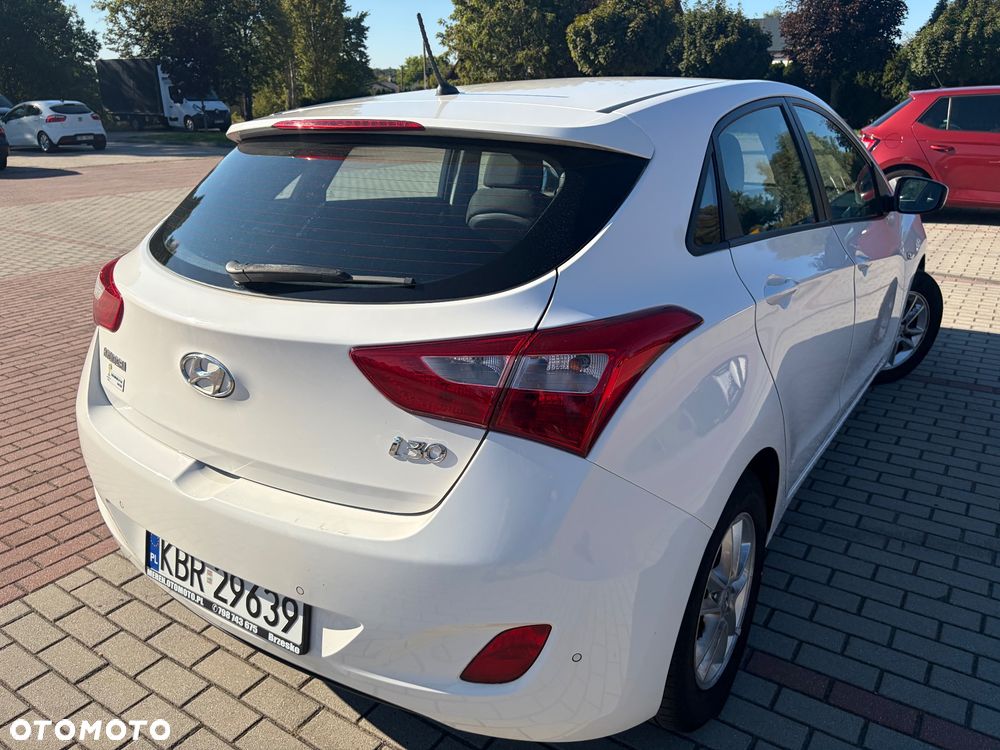 Hyundai i30 1.4 Fifa World Cup Edition - 15