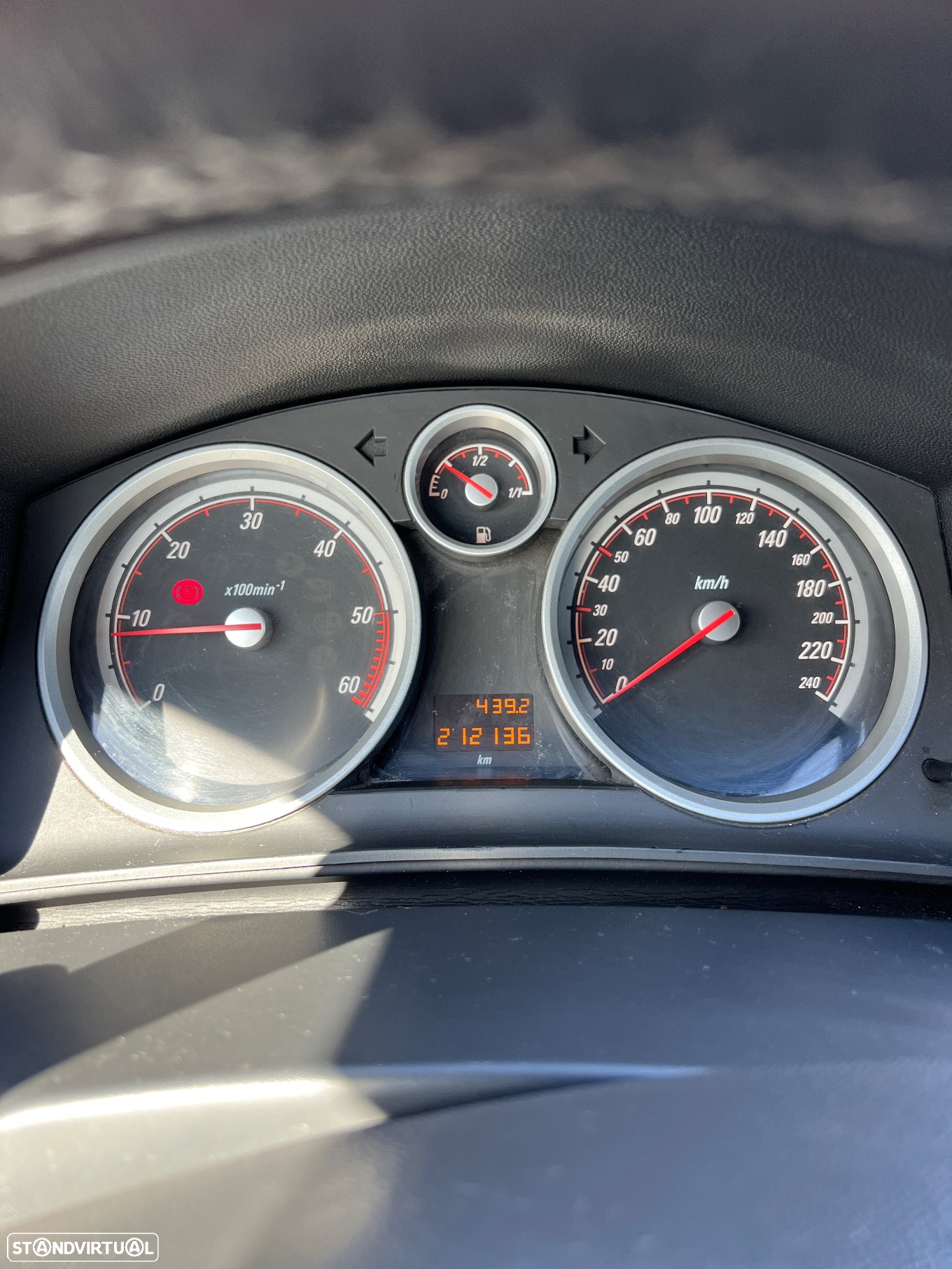 Opel Astra GTC 1.3 CDTi - 6