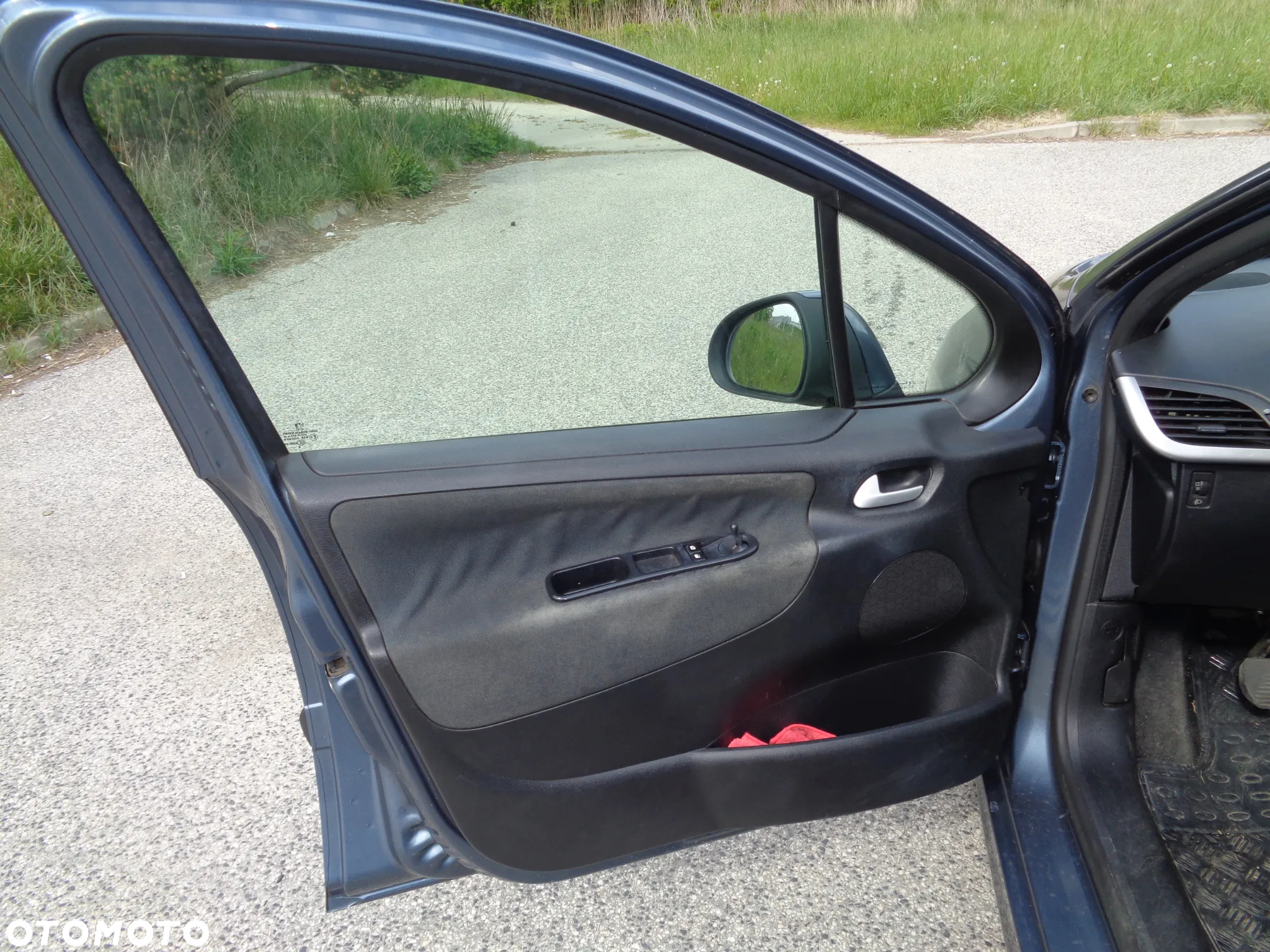 Peugeot 207 1.4 Presence - 6