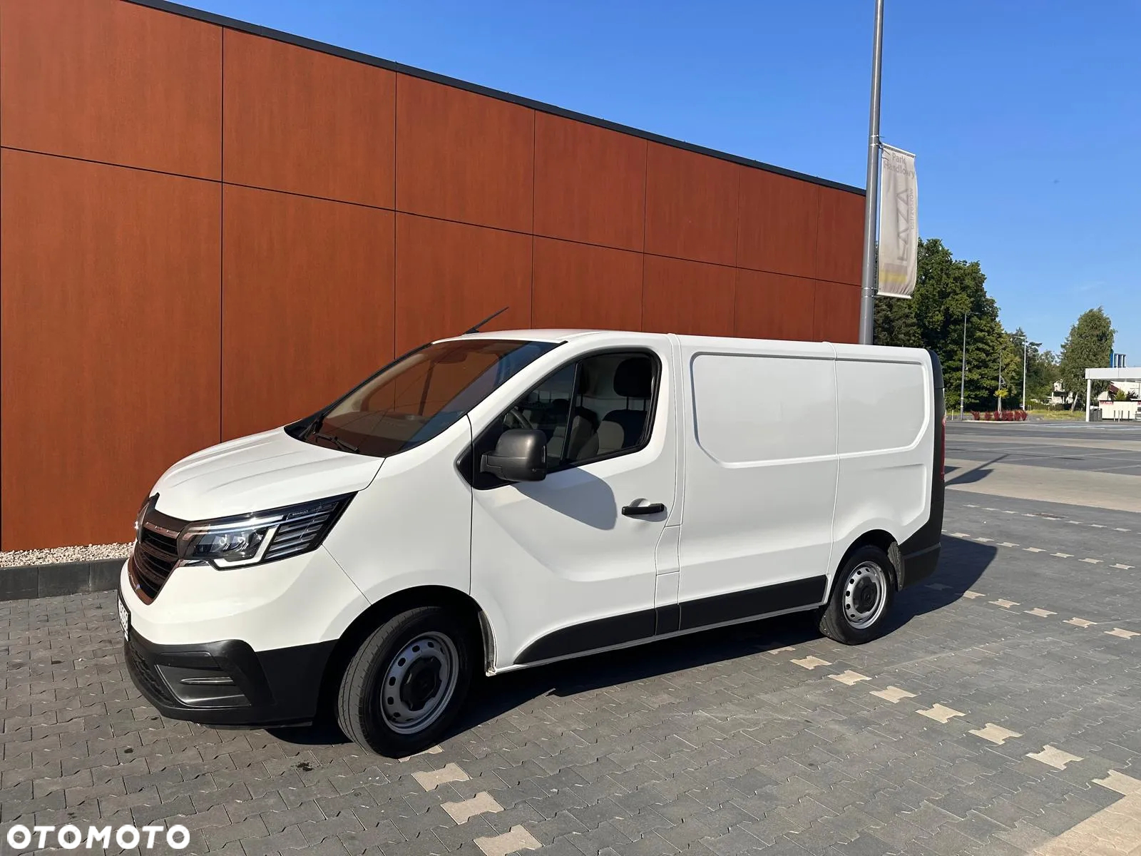 Renault Trafic - 19