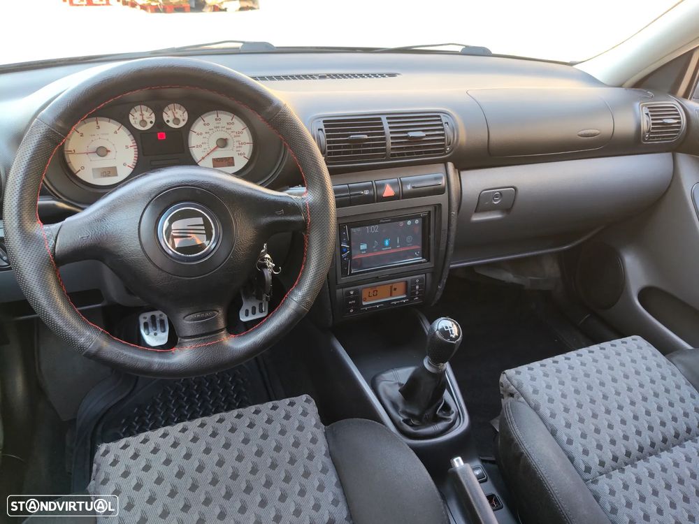 SEAT Leon 1.9 TDI Top Sport - 33