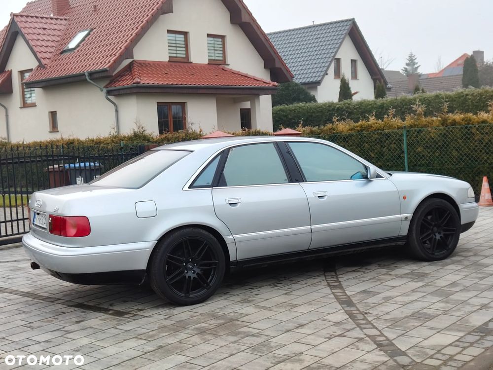 Audi A8 - 12