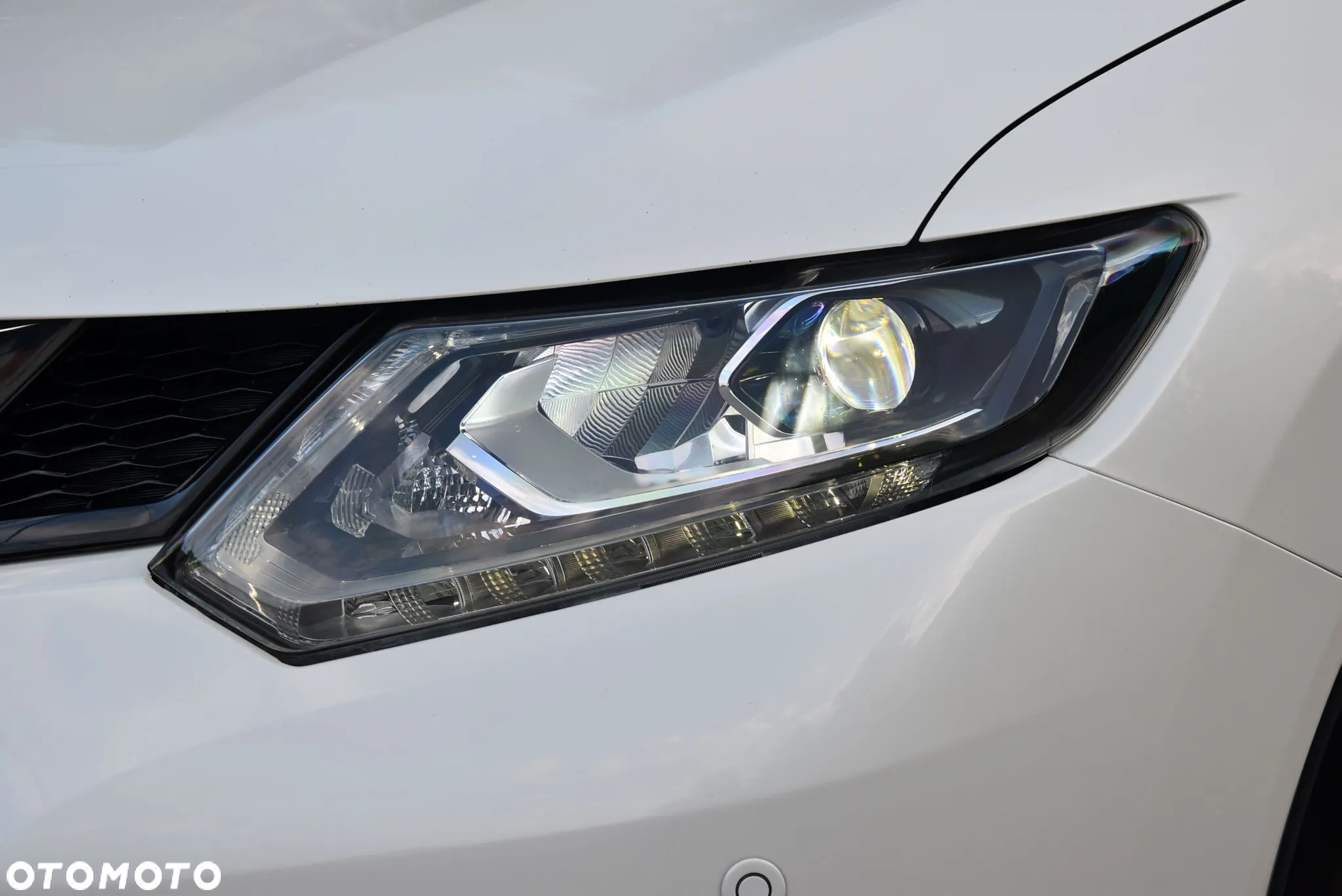 Nissan X-Trail 1.6 DCi Tekna 2WD Xtronic 7os - 17