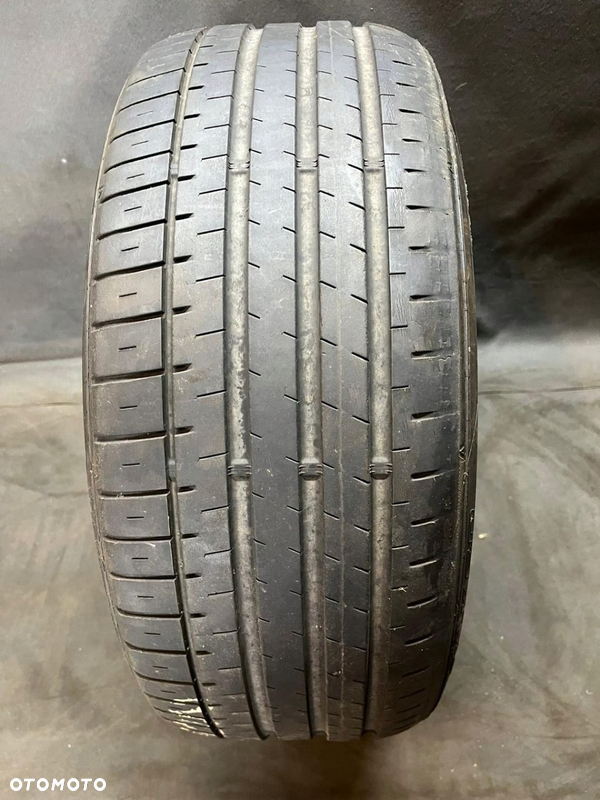 Opona Falken Azenis FK510 225/40R19 5MM